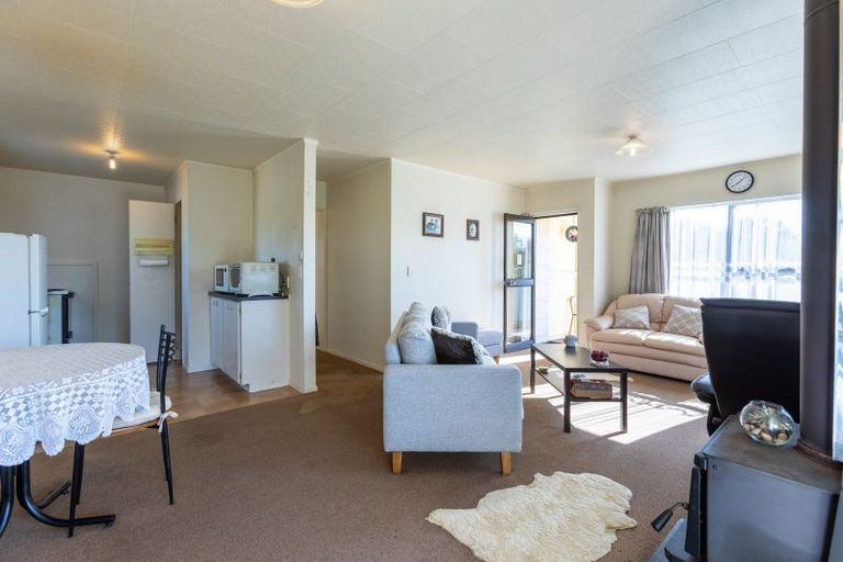 Photo of property in 16 Burgoyne Street, Woodville, 4920