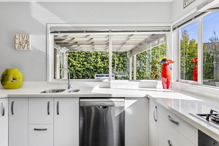 Photo of property in 142 Victory Drive, Wharewaka, Taupo, 3330