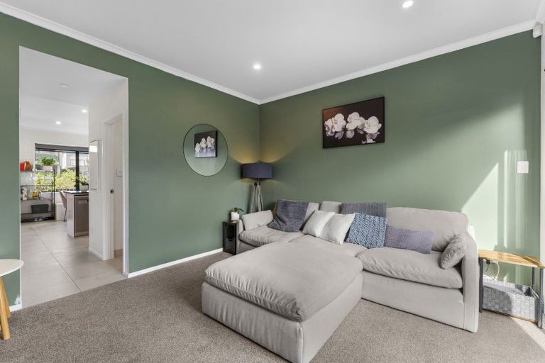 Photo of property in 14 Malcolm Calder Road, Hobsonville, Auckland, 0616
