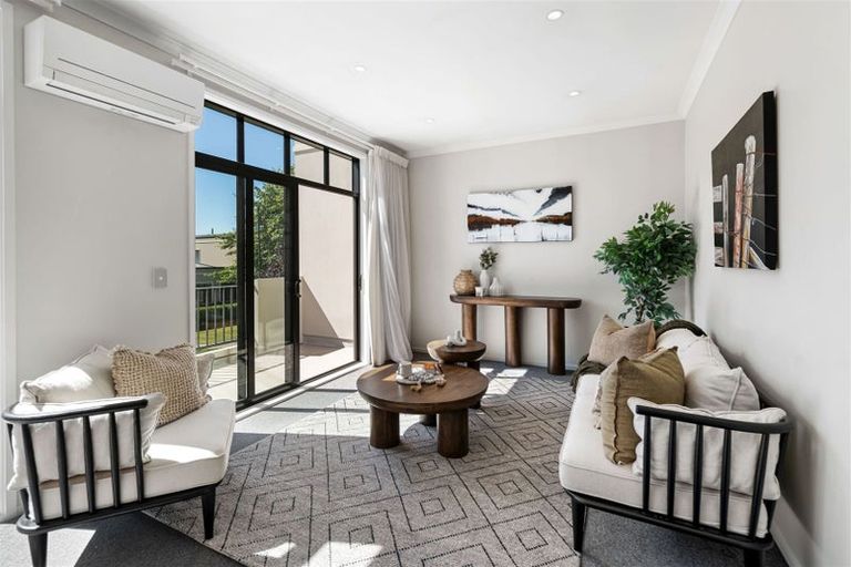 Photo of property in 30 Country Club Terrace, Northwood, Christchurch, 8051