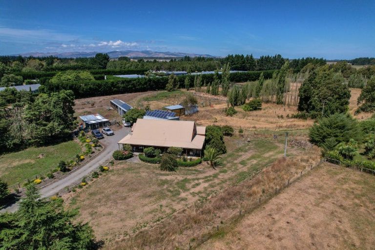 Photo of property in 399 Old West Coast Road, Templeton, Christchurch, 7676