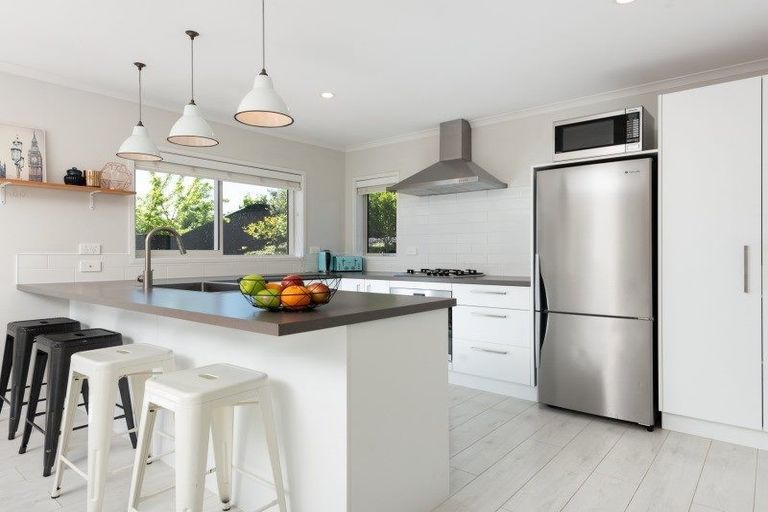 Photo of property in 15 Lakeview Quay, Pyes Pa, Tauranga, 3112