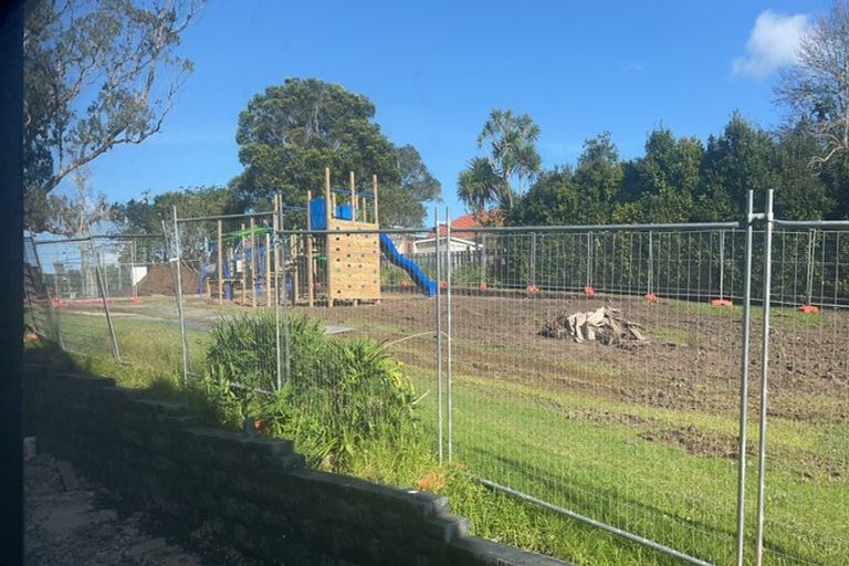 Photo of property in 30a/4 Tirimoana Road, Te Atatu South, Auckland, 0602