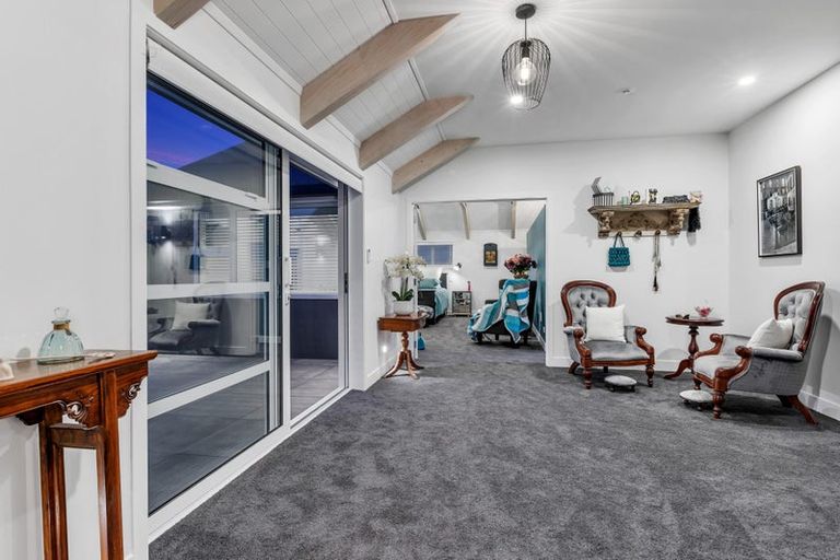 Photo of property in 13 Waitemata Drive, One Tree Point, 0118