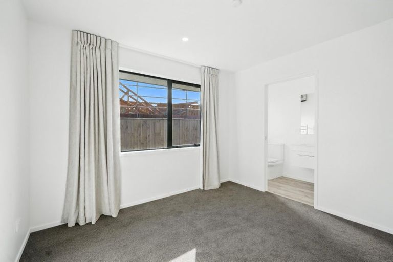 Photo of property in 11 Toetoe Street, Halswell, 8025