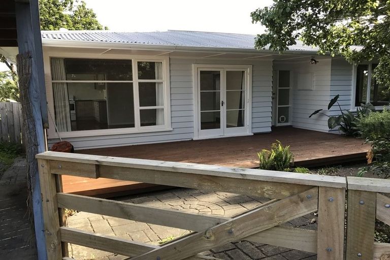 Photo of property in 14 Mona Vale, West Harbour, Auckland, 0618