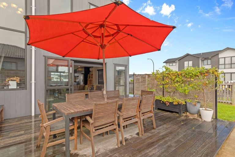 Photo of property in 1 Exmoor Road, Karaka, Papakura, 2113