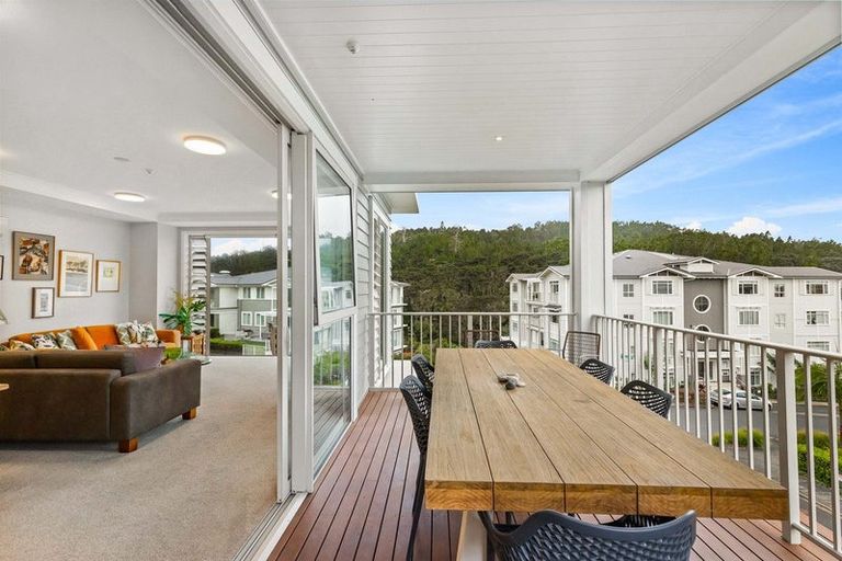 Photo of property in 91 Panorama Heights, Orewa, 0931
