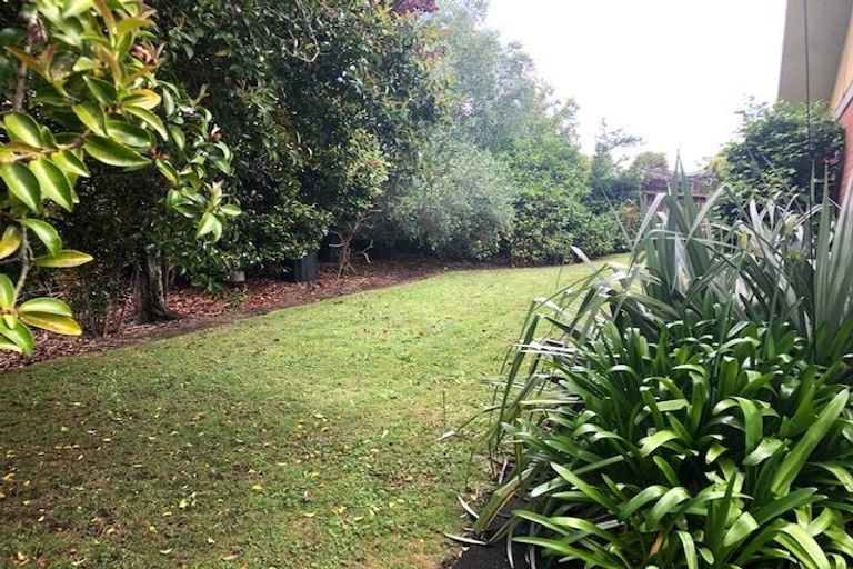 Photo of property in 2/9 Keeney Court, Papakura, 2110