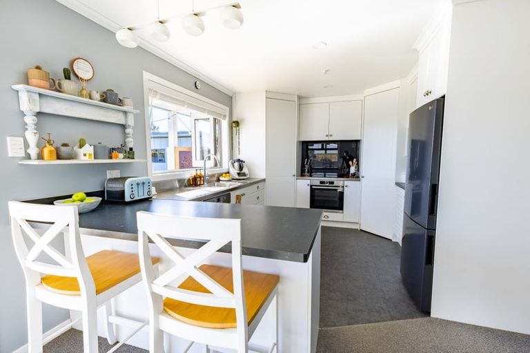 Photo of property in 533a Manutahi Road, Lepperton, New Plymouth, 4373