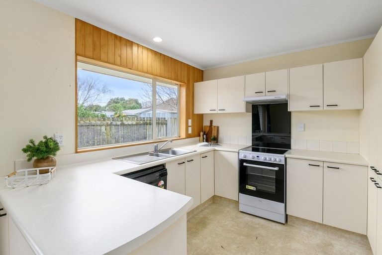 Photo of property in 35a Hadleigh Court, Paraparaumu, 5032