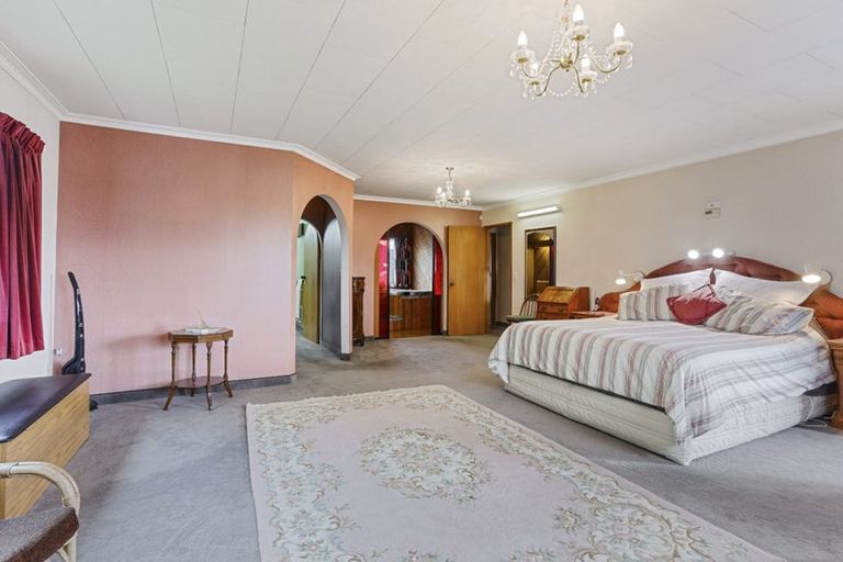 Photo of property in 80 Regency Crescent, Redwood, Christchurch, 8051