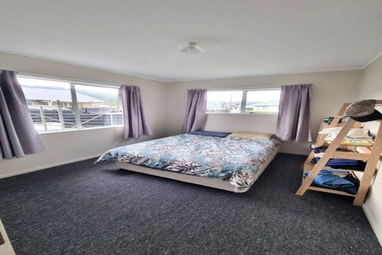 Photo of property in 17 Weymouth Grove, Wainuiomata, Lower Hutt, 5014