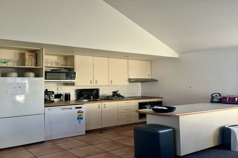 Photo of property in Hopper Street Apartments, 14/20u Hopper Street, Mount Cook, Wellington, 6011