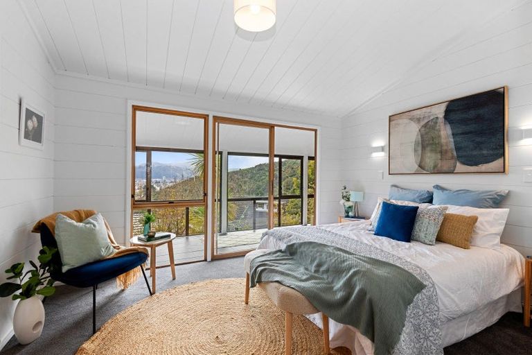 Photo of property in 10 Kerkwall Drive, Naenae, Lower Hutt, 5011