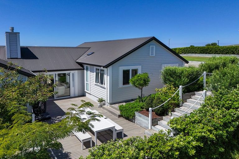 Photo of property in 98 Ahumoana Road, Okura Bush, Albany, 0794