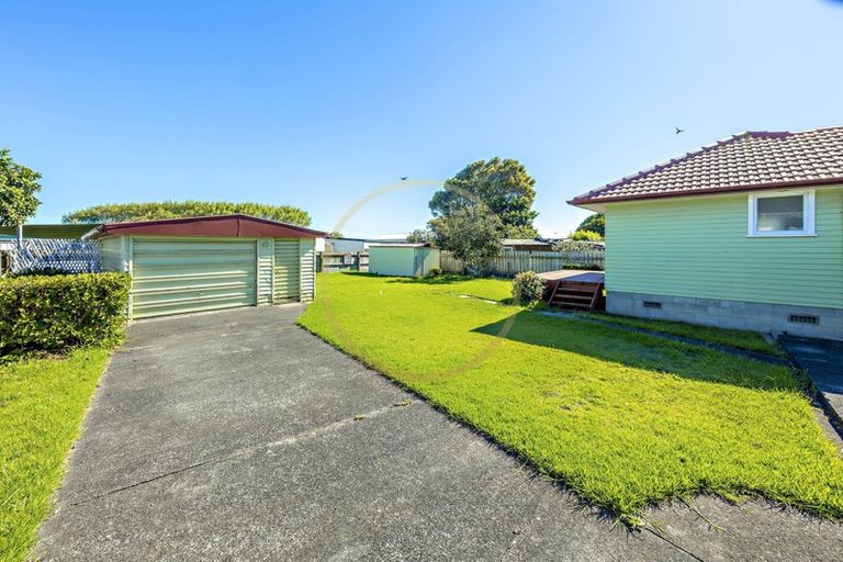 Photo of property in 495 Massey Road, Mangere, Auckland, 2022