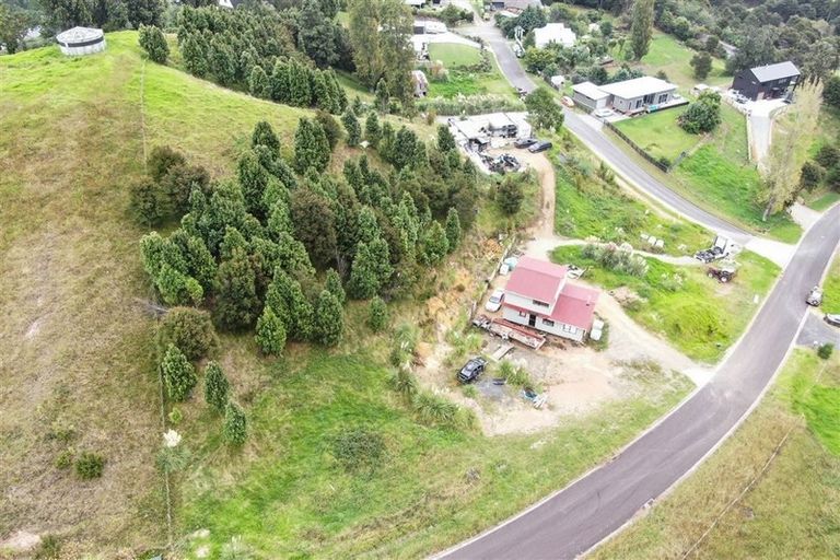 Photo of property in 18 Manuka Drive, Whangamata, 3691