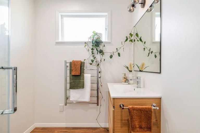 Photo of property in 6 Purnell Court, Awapuni, Palmerston North, 4412