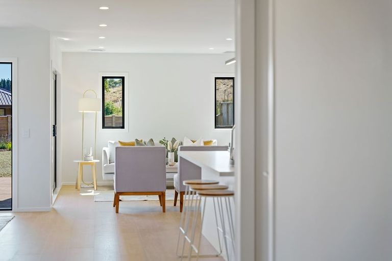 Photo of property in 166 Karuhiruhi Street, Waikanae, 5036