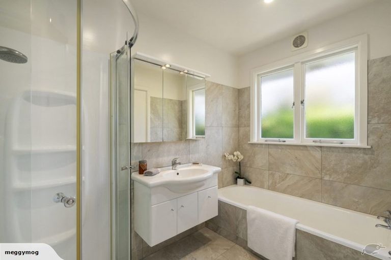 Photo of property in 15 Wairarapa Terrace, Merivale, Christchurch, 8014