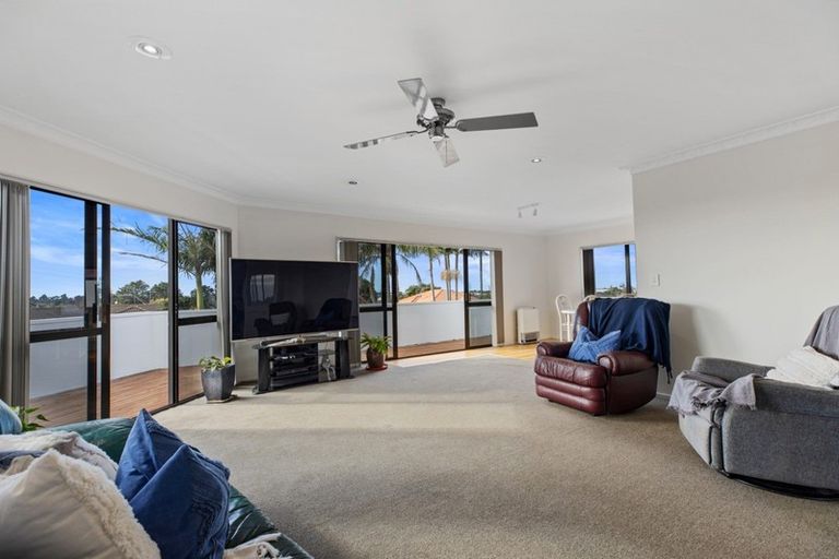 Photo of property in 8 Claridge Place, Mount Maunganui, 3116