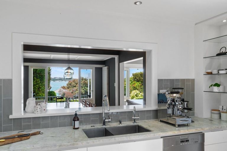 Photo of property in 11 King Edward Parade, Devonport, Auckland, 0624
