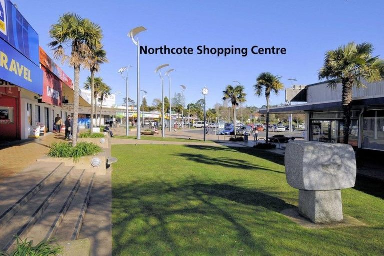 Photo of property in 13h Eban Avenue, Hillcrest, Auckland, 0627