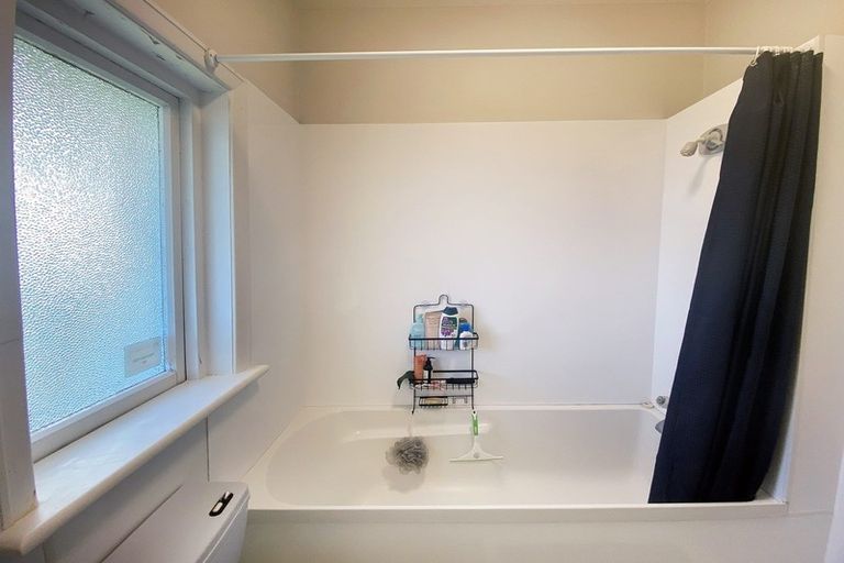 Photo of property in Ambassador Flats, 7 Maurice Terrace, Te Aro, Wellington, 6011