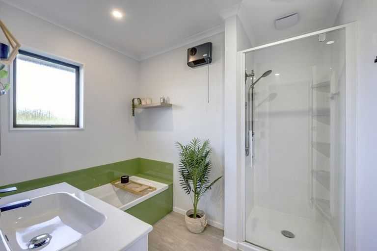 Photo of property in 27 Mckeefry Avenue, Greenmeadows, Napier, 4112