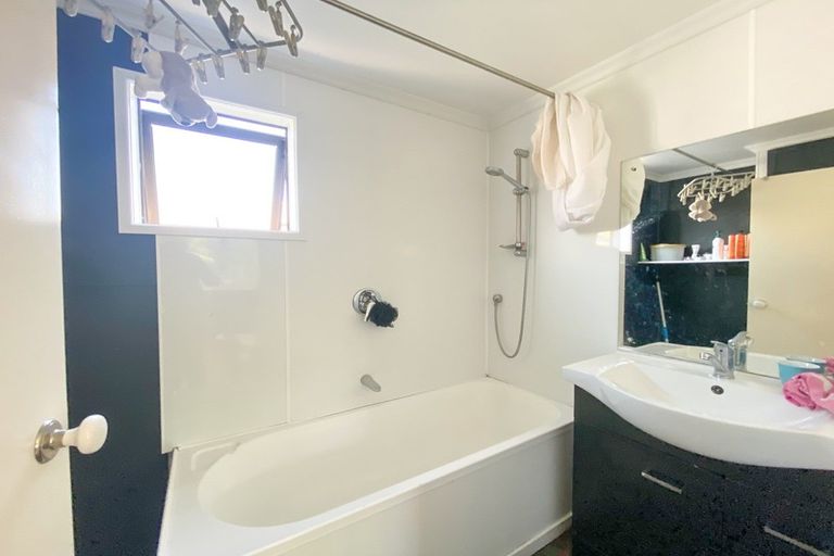 Photo of property in 18 Juliet Street, Stratford, 4332