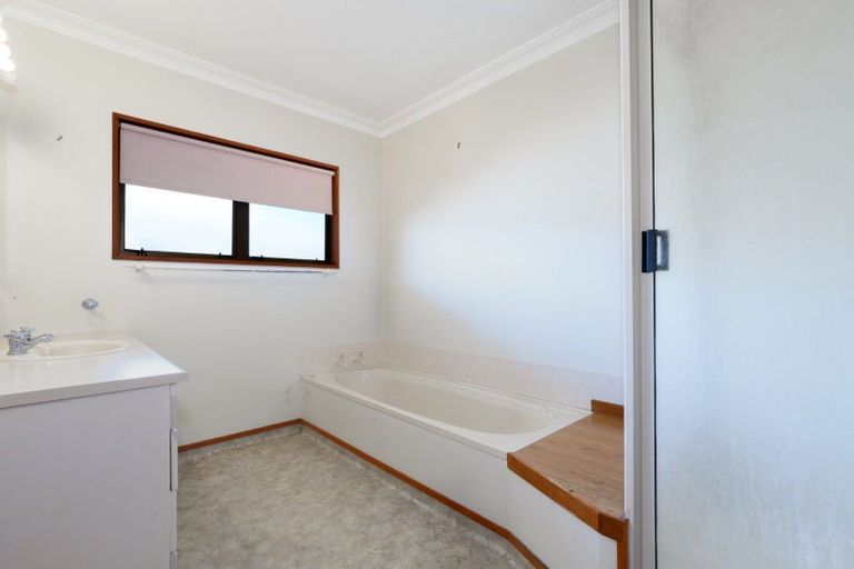 Photo of property in 2 Heron Avenue, Matua, Tauranga, 3110