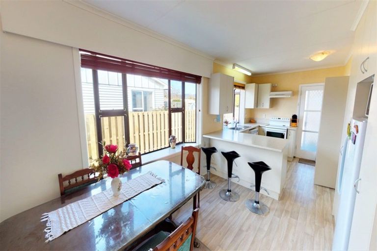 Photo of property in 49 Graham Street, Levin, 5510