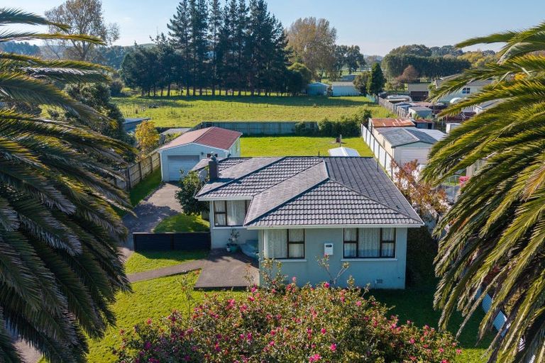 Photo of property in 42 Tararua Street, Pahiatua, 4910