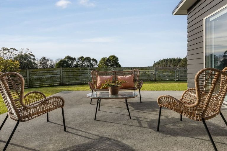 Photo of property in 11 Maury Place, Foxton, 4814