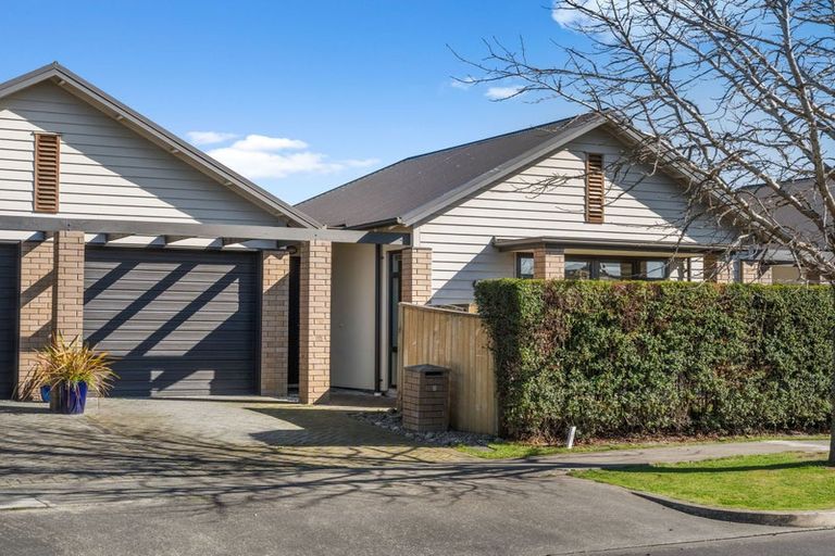 Photo of property in 8 Saracen Avenue, Northwood, Christchurch, 8051