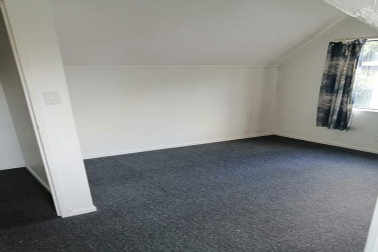 Photo of property in 5 Appleton Place, Karori, Wellington, 6012