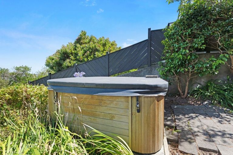 Photo of property in 9 Satara Crescent, Khandallah, Wellington, 6035