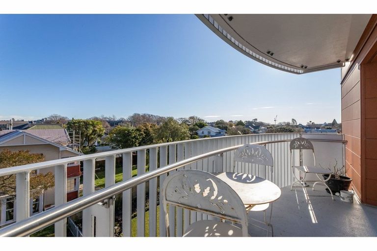 Photo of property in Gloucester Towers, 12/28 Gloucester Street, Christchurch Central, Christchurch, 8013