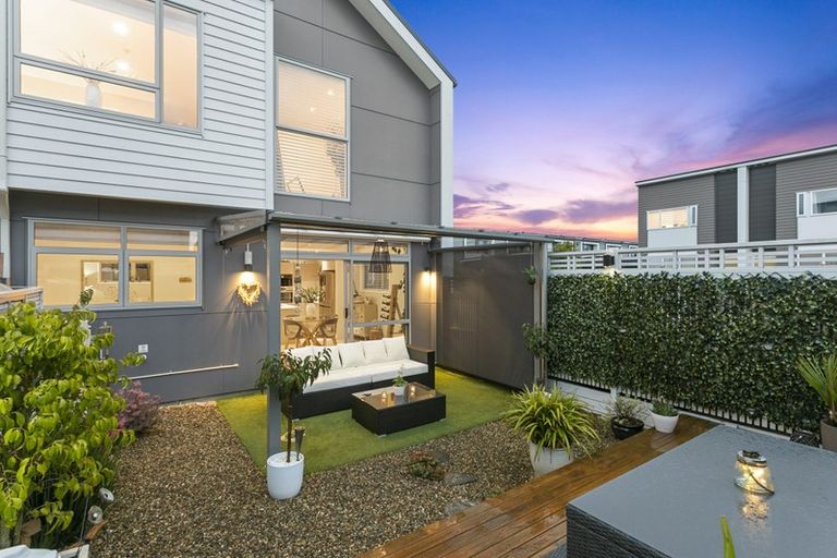 Photo of property in 2 Skylark Road, Hobsonville, Auckland, 0616