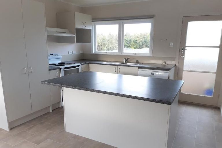 Photo of property in 20 Landscape Road, Pukekohe, 2120