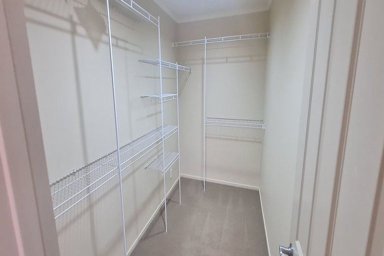 Photo of property in 42 Peninsula Road, Mangere, Auckland, 2022