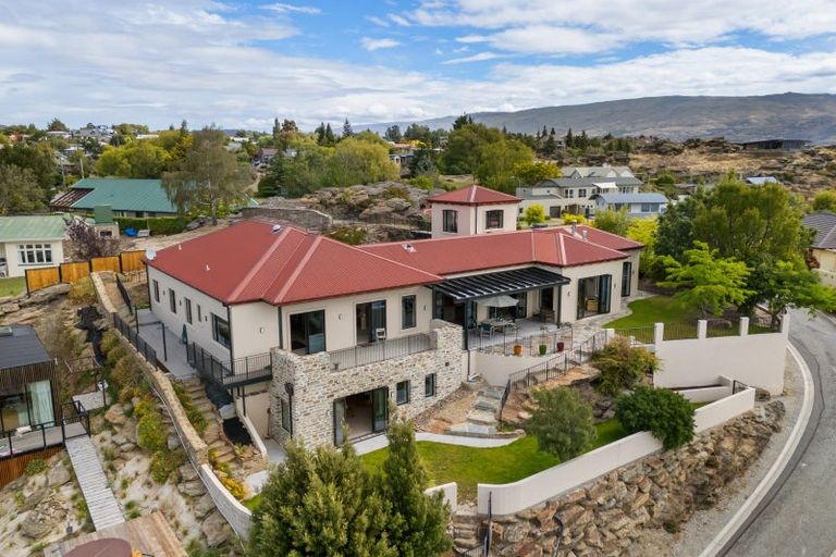 Photo of property in 4 Hawkdun Place, Bridge Hill, Alexandra, 9320