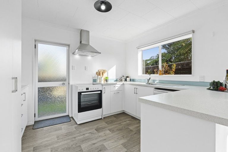 Photo of property in 2/72 Cumberland Street, Welbourn, New Plymouth, 4312