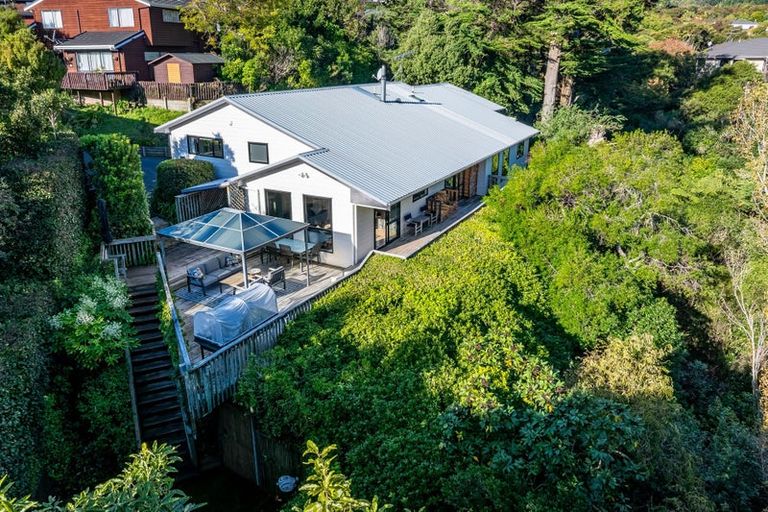 Photo of property in 48 Sailmaker Close, Whitby, Porirua, 5024