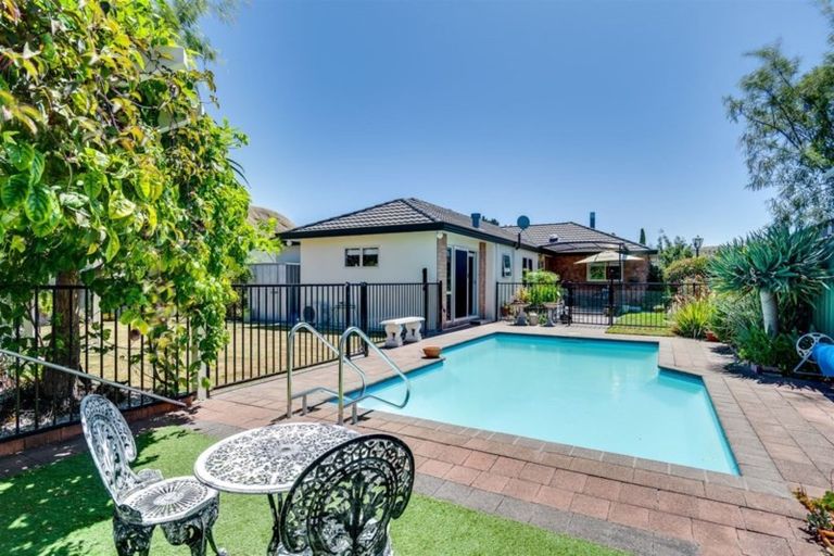 Photo of property in 83 Kensington Drive, Taradale, Napier, 4112