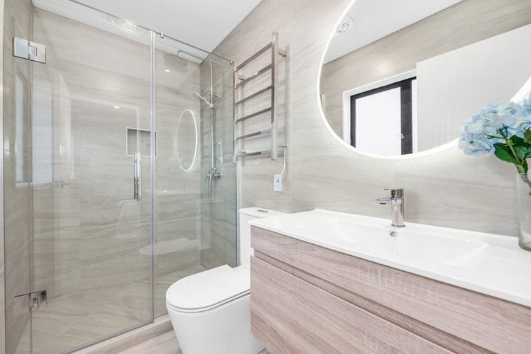 Photo of property in 48 Elevation Street, Flat Bush, Auckland, 2019