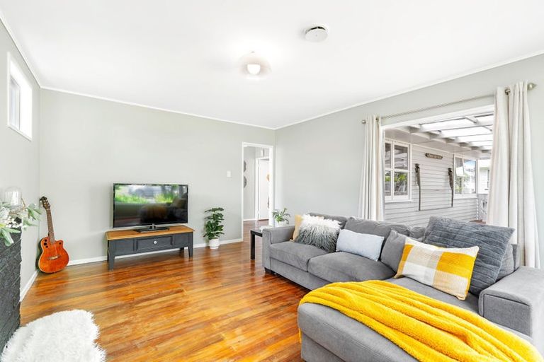 Photo of property in 16 Otuhiwai Crescent, Tikipunga, Whangarei, 0112