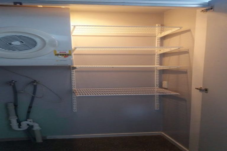 Photo of property in 17u9 Adelaide Road, Mount Cook, Wellington, 6021