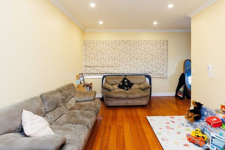 Photo of property in 17 Harford Street, Feilding, 4702